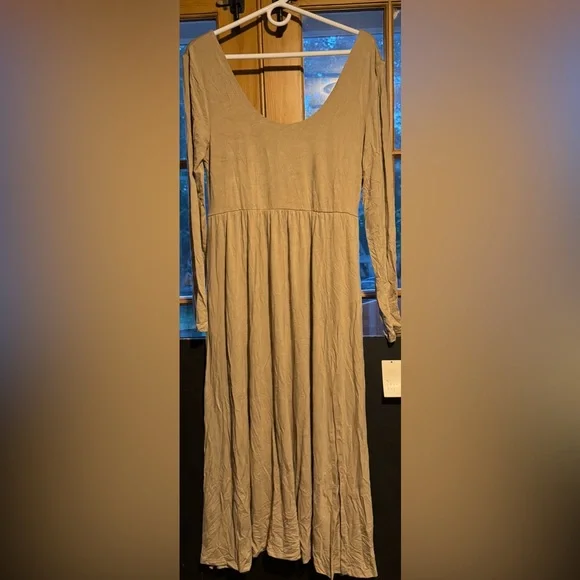 long cocotte dress in ivory silk crepe satin Serenity PETRA IVORY COWL-NECK SILK SATIN MAXI DRESS FULLY LINED main image 0